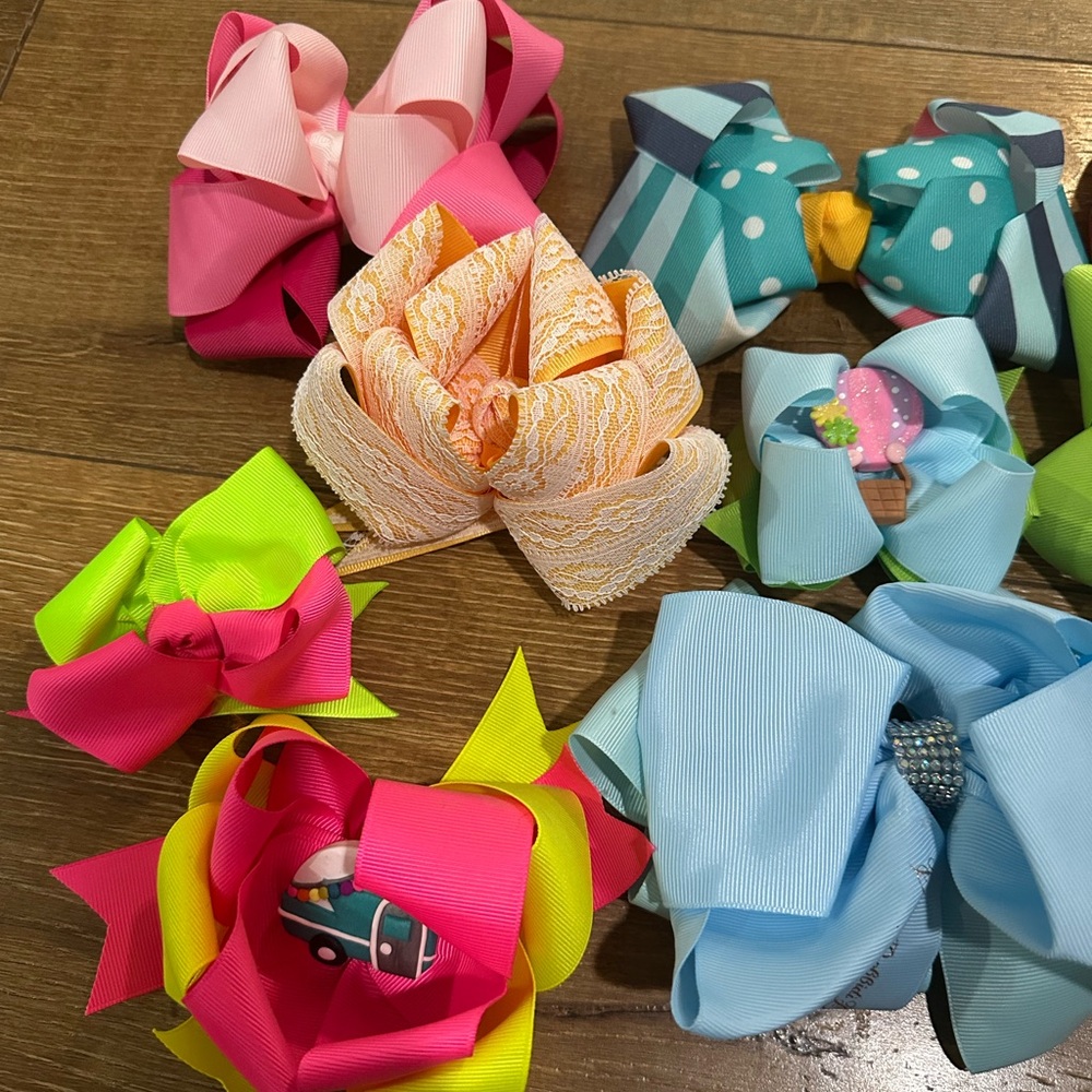 16 Bows. Spring colored bundle - Picture 2 of 4